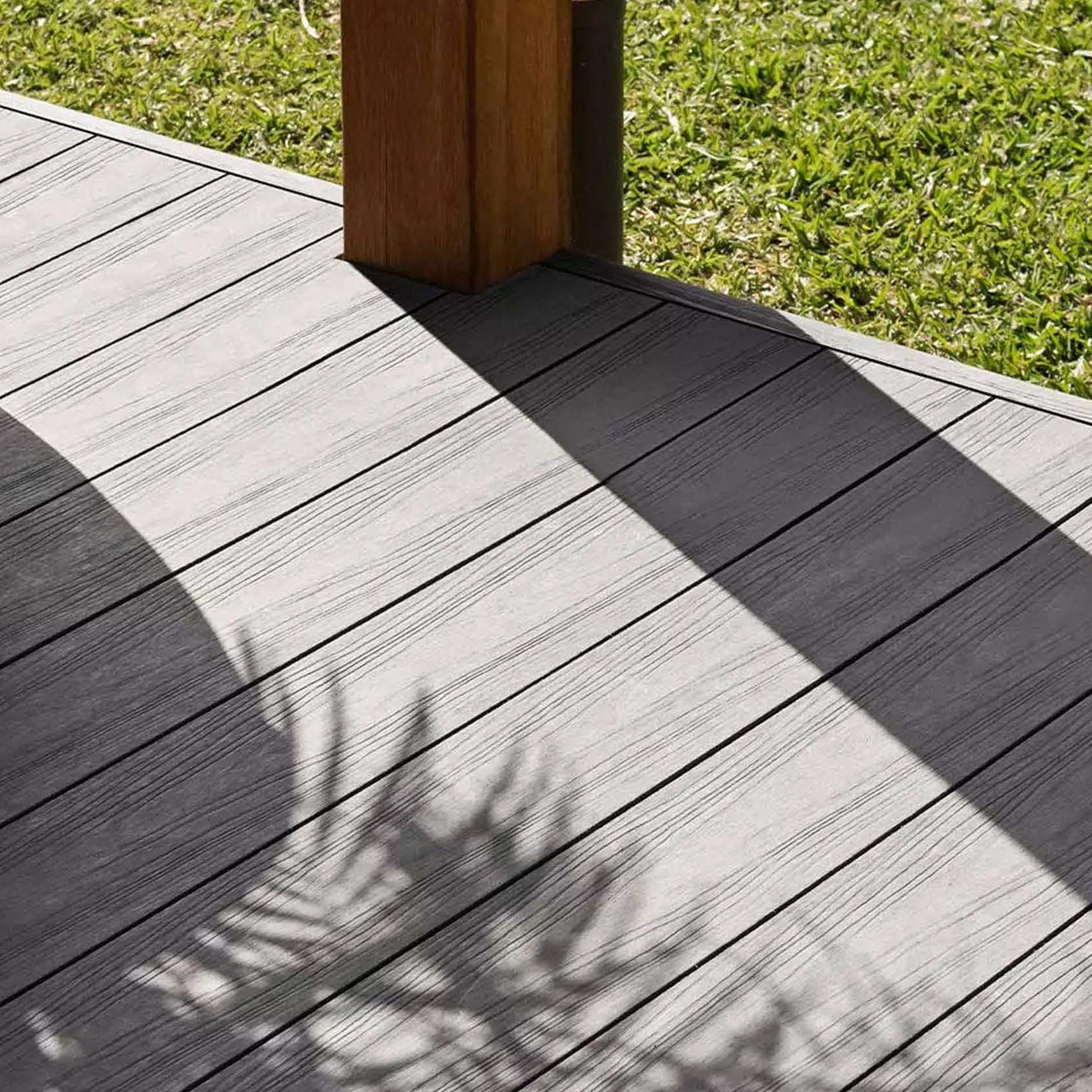 LINEAR DECK image 7